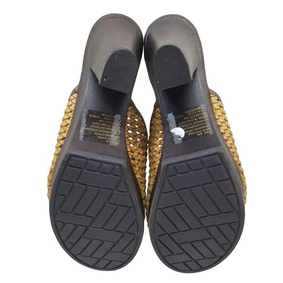 Mudd 9 Sandals Open Toe Mustard Yellow Basket Weave Heels Platforms Y2K - Picture 5 of 10